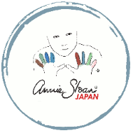 アニースローン ジャパンロゴ